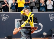 开云体育入口-美网碾压戴维斯杯，兹维列夫点燃赛场