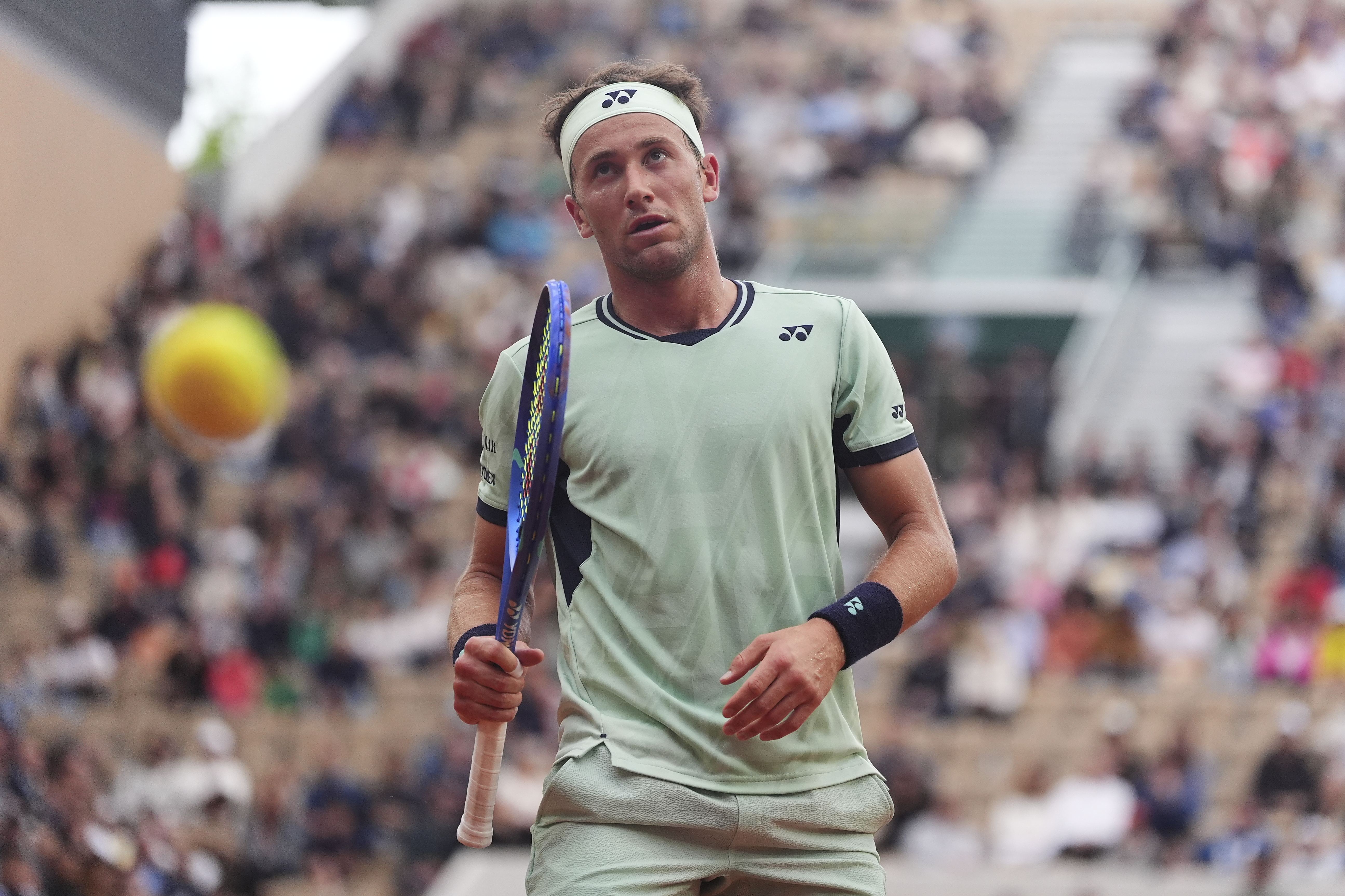 法国网球队力克日本网球队，费德勒一己之力扛起全队的简单介绍