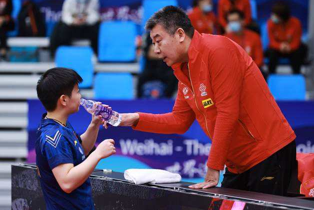 棒球队主教练发声,誓言带队登顶的简单介绍 棒球队主教练发声,誓言带队登顶的简单介绍