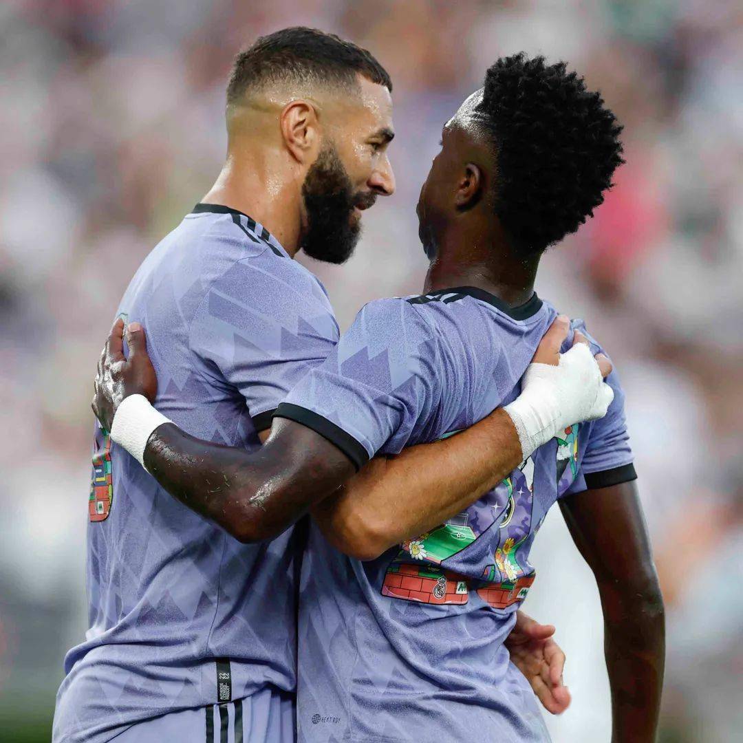 关于尤文逆转智利，本泽马带队取胜的信息